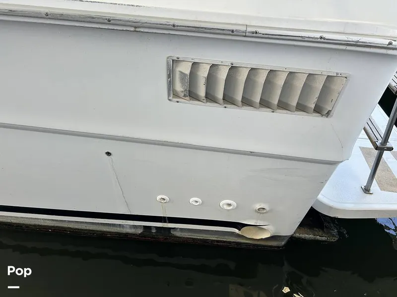 Slide: The Image of Sea Ray 360 Express 1982 - 15744410