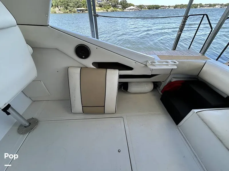 Slide: The Image of Sea Ray 360 Express 1982 - 15744415