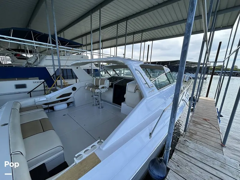 Slide: The Image of Sea Ray 360 Express 1982 - 15744374