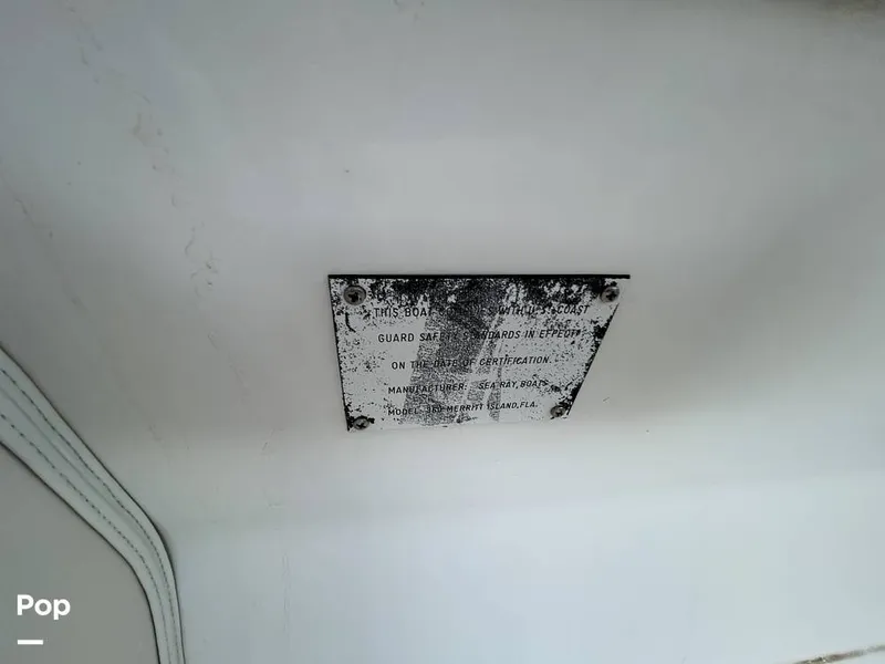 Slide: The Image of Sea Ray 360 Express 1982 - 15744430