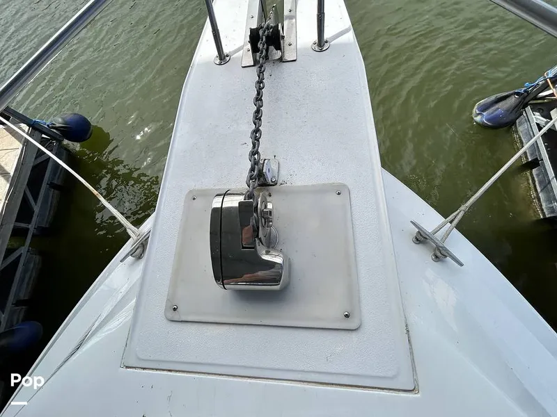 Slide: The Image of Sea Ray 360 Express 1982 - 15744438