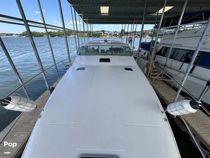 Slide: The Image of Sea Ray 360 Express 1982 - 15744440