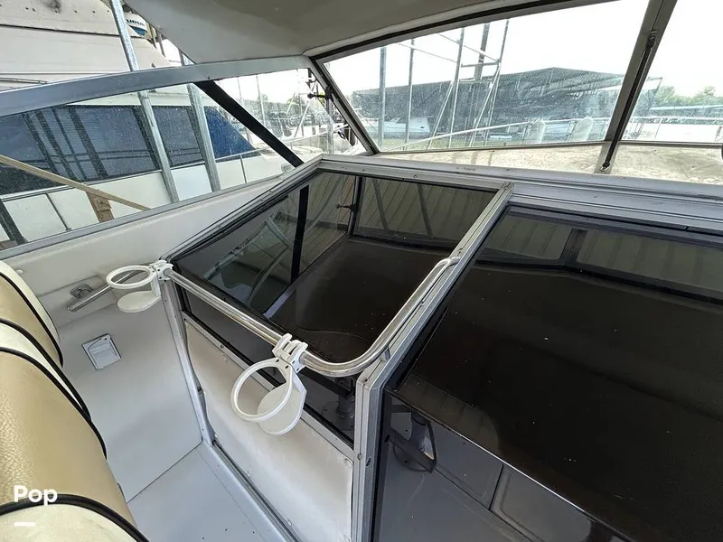 Slide: The Image of Sea Ray 360 Express 1982 - 15744446