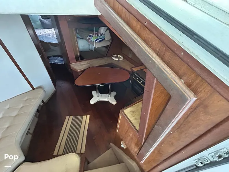 Slide: The Image of Sea Ray 360 Express 1982 - 15744452