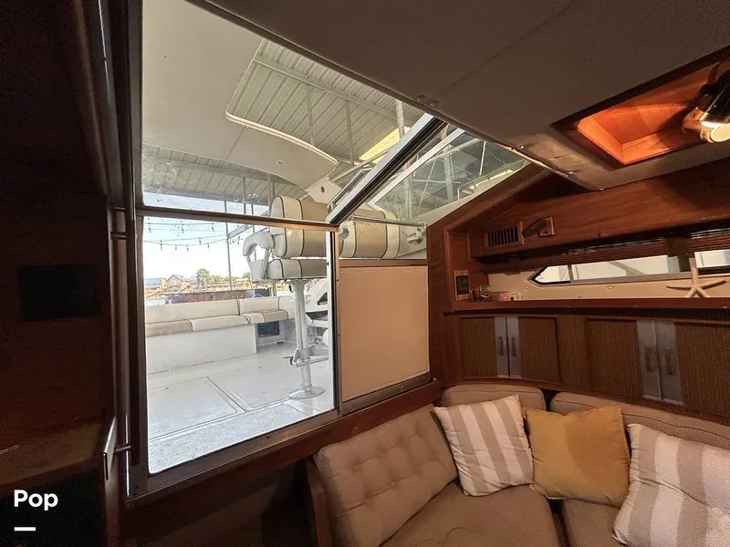 Slide: The Image of Sea Ray 360 Express 1982 - 15744454