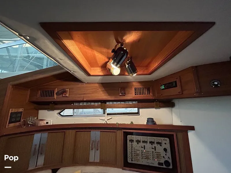 Slide: The Image of Sea Ray 360 Express 1982 - 15744457