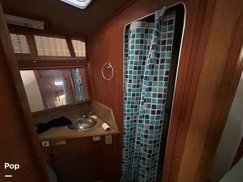 Slide: The Image of Sea Ray 360 Express 1982 - 15744470