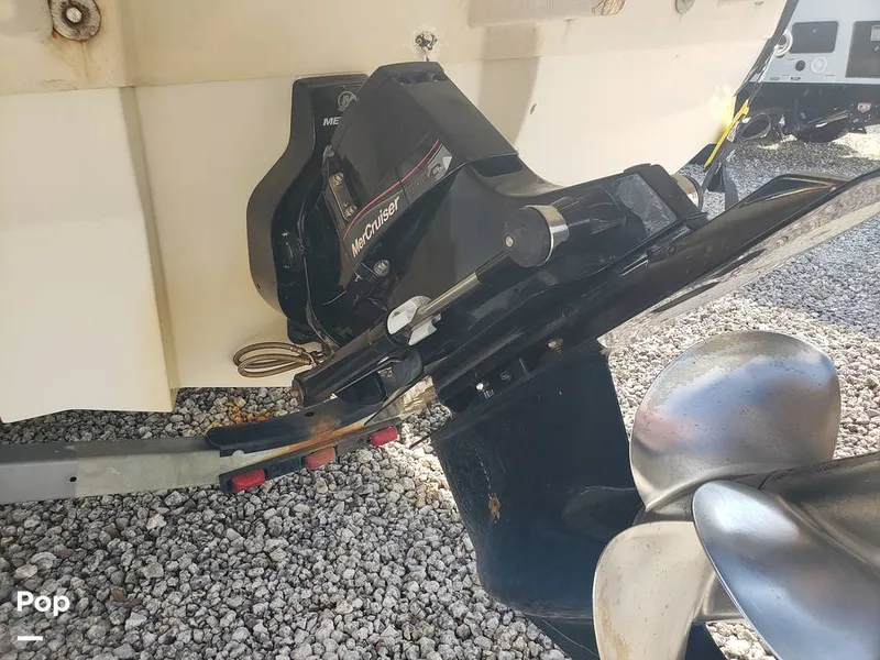 Slide: The Image of Sea Ray 220 Sundeck 2010 - 15706549