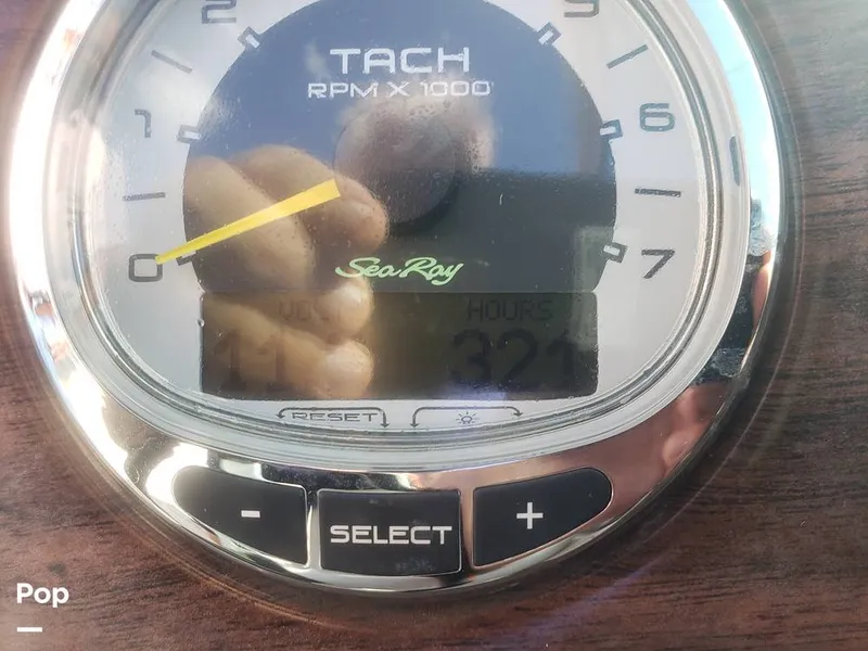 Slide: The Image of Sea Ray 220 Sundeck 2010 - 15706570