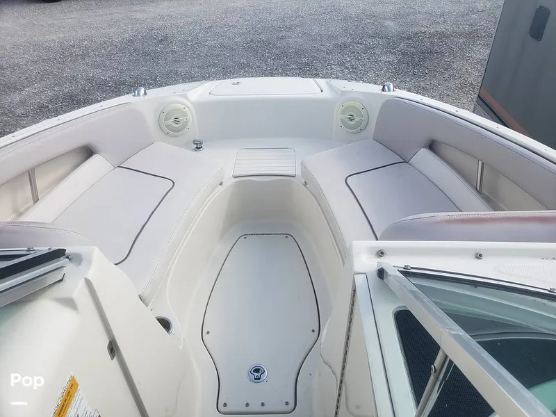 Slide: The Image of Sea Ray 220 Sundeck 2010 - 15706572