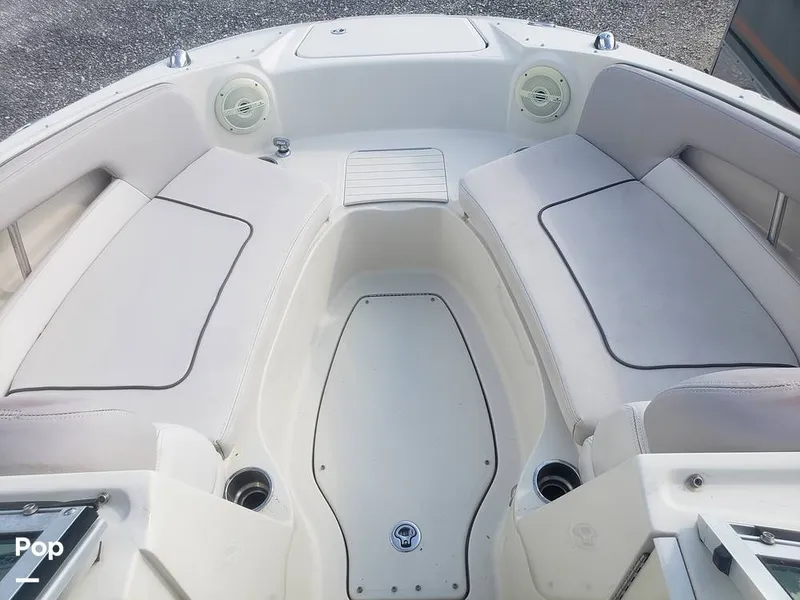 Slide: The Image of Sea Ray 220 Sundeck 2010 - 15706573