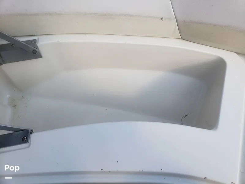 Slide: The Image of Sea Ray 220 Sundeck 2010 - 15706576