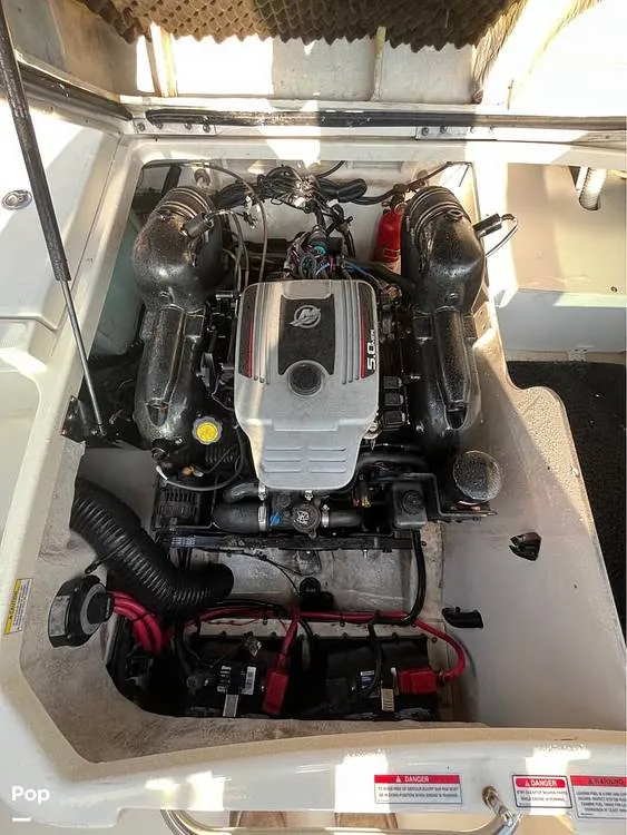 Slide: The Image of Sea Ray 220 Sundeck 2010 - 15684494