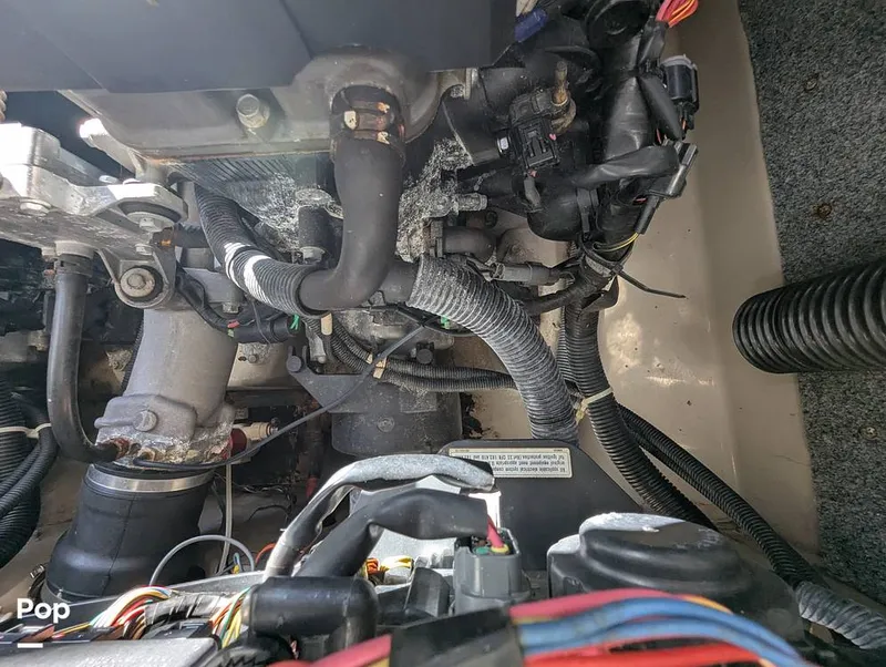 Slide: The Image of Yamaha 242 Limited S 2014 - 16117242