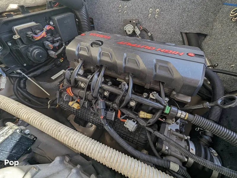 Slide: The Image of Yamaha 242 Limited S 2014 - 16117245