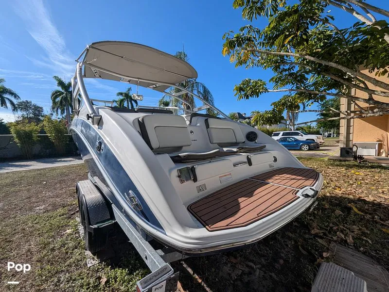 Slide: The Image of Yamaha 242 Limited S 2014 - 16117311