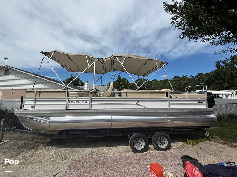 Slide: The Image of Lexington 625 2020 - 15875005