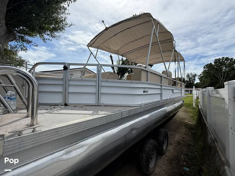 Slide: The Image of Lexington 625 2020 - 15875008