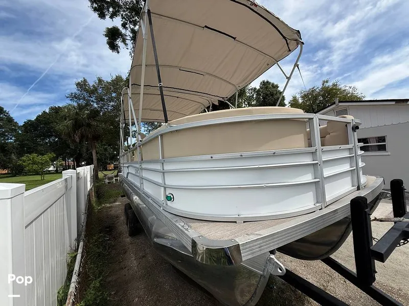 Slide: The Image of Lexington 625 2020 - 15875009