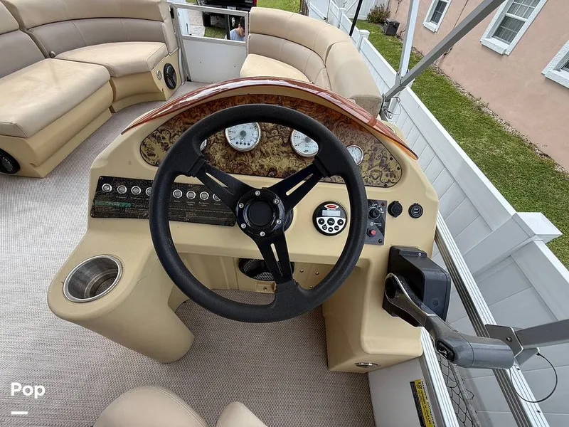 Slide: The Image of Lexington 625 2020 - 15875036