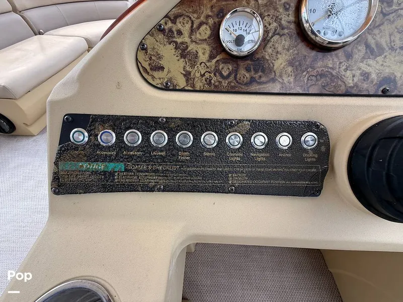 Slide: The Image of Lexington 625 2020 - 15875037