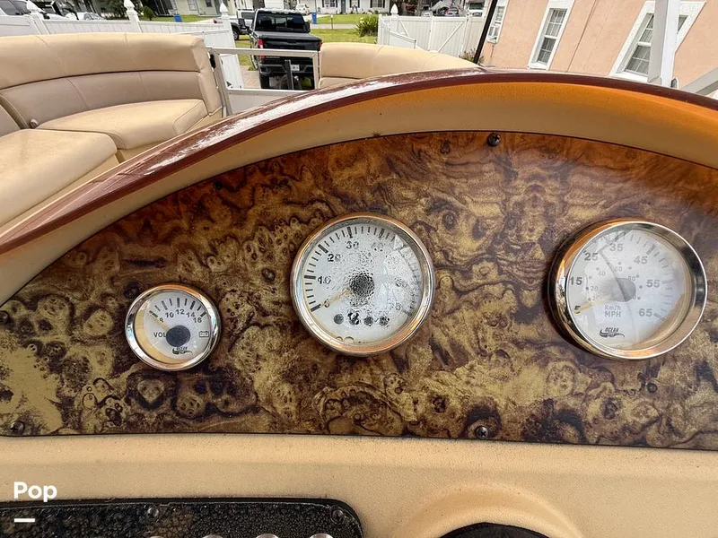 Slide: The Image of Lexington 625 2020 - 15875039