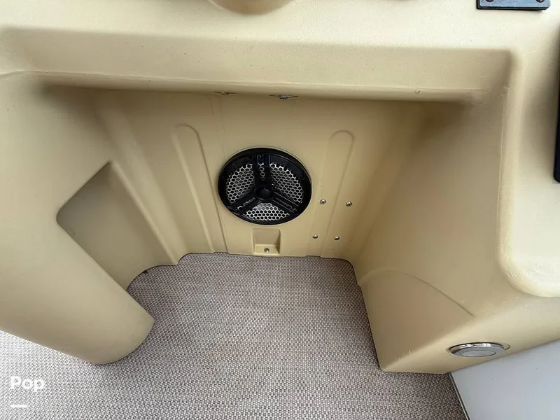 Slide: The Image of Lexington 625 2020 - 15875041