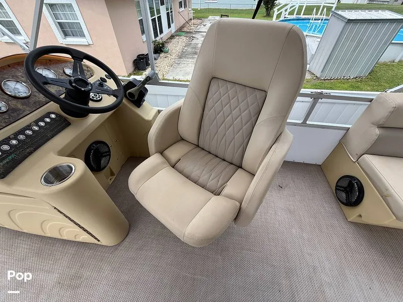 Slide: The Image of Lexington 625 2020 - 15875043