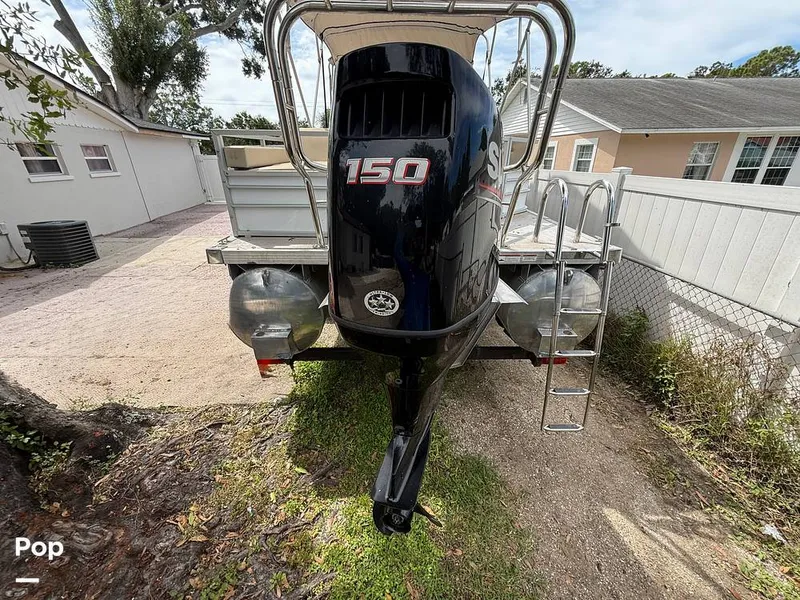 Slide: The Image of Lexington 625 2020 - 15875060