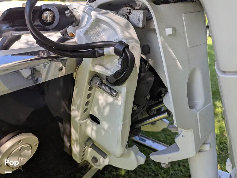 Slide: The Image of Sea Chaser 23LX 2023 - 15775007