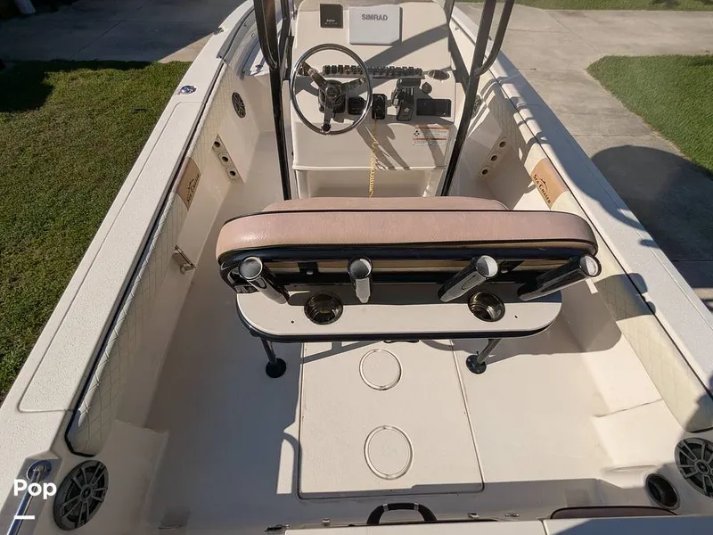 Slide: The Image of Sea Chaser 23LX 2023 - 15775033