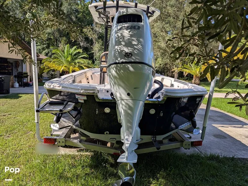 Slide: The Image of Sea Chaser 23LX 2023 - 15774991