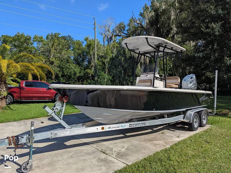 Slide: The Image of Sea Chaser 23LX 2023 - 15775027