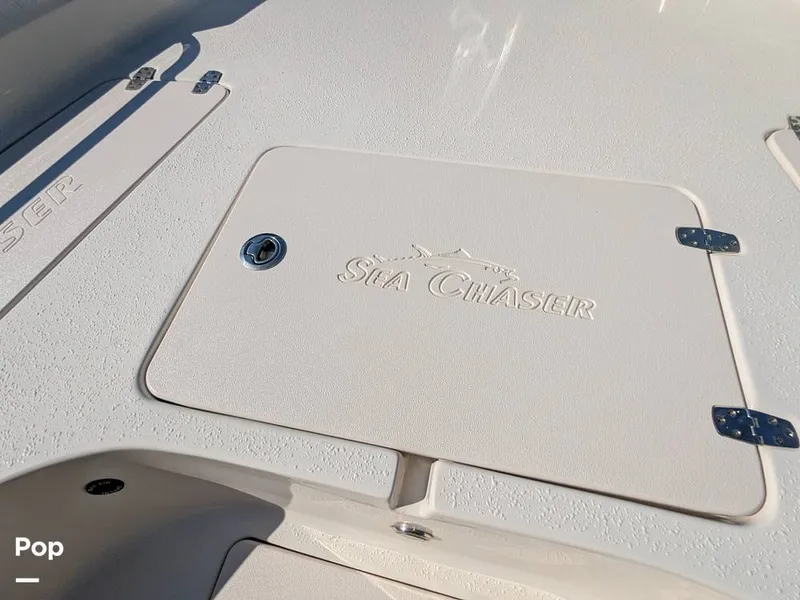 Slide: The Image of Sea Chaser 23LX 2023 - 15775066