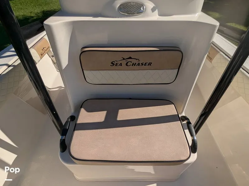 Slide: The Image of Sea Chaser 23LX 2023 - 15775079