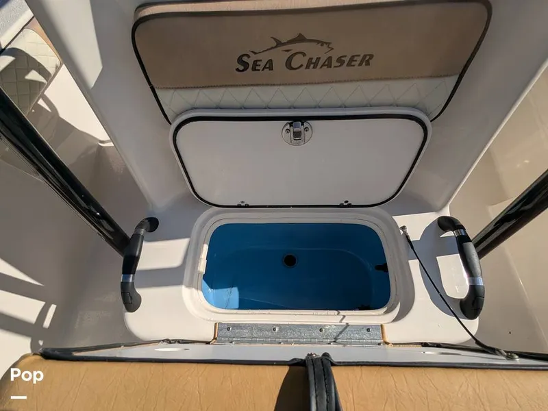 Slide: The Image of Sea Chaser 23LX 2023 - 15775080