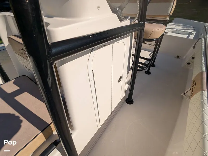 Slide: The Image of Sea Chaser 23LX 2023 - 15775189