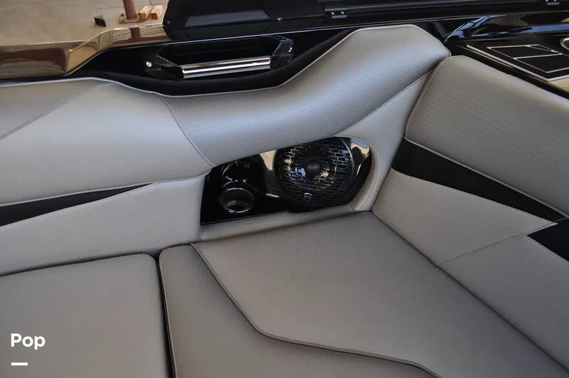 Slide: The Image of Centurion Fi21 2023 - 15691916