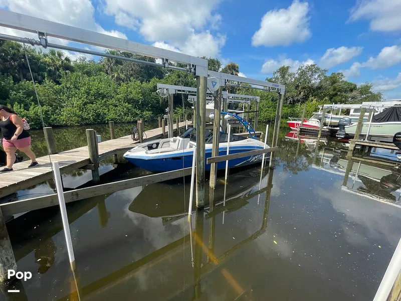 Slide: The Image of Yamaha AR240 2020 - 15722116