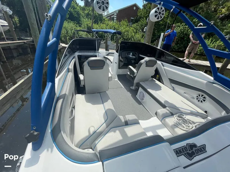 Slide: The Image of Yamaha AR240 2020 - 15722134