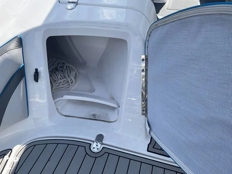 Slide: The Image of Yamaha AR240 2020 - 15722139