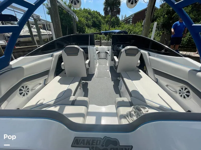 Slide: The Image of Yamaha AR240 2020 - 15722142