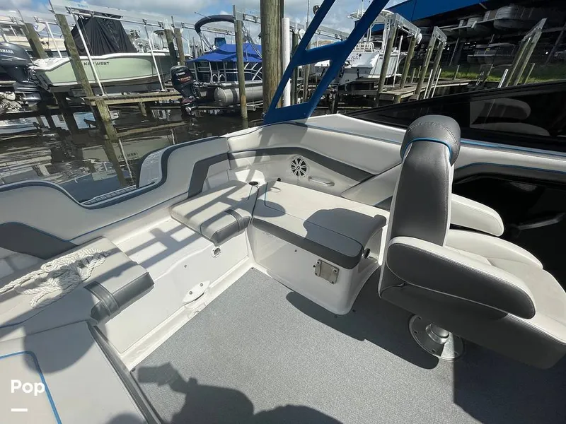 Slide: The Image of Yamaha AR240 2020 - 15722145