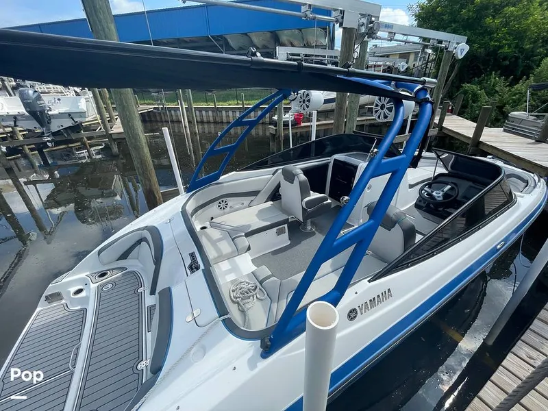 Slide: The Image of Yamaha AR240 2020 - 15722111