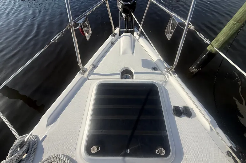 Slide: The Image of Hunter 49 2009 - 28