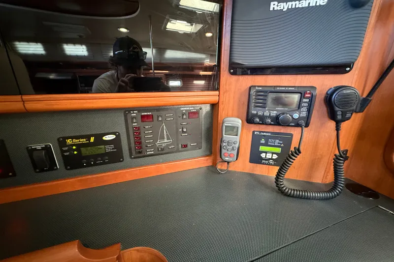 Slide: The Image of Hunter 49 2009 - 80