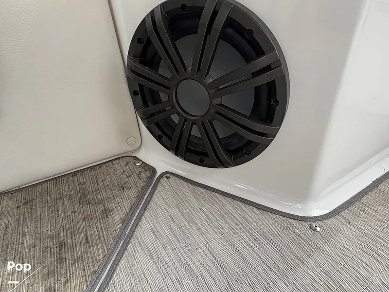 Slide: The Image of Rinker Q5 2018 - 15853102