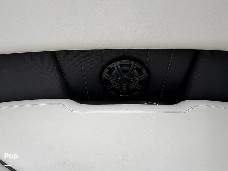 Slide: The Image of Rinker Q5 2018 - 15853108