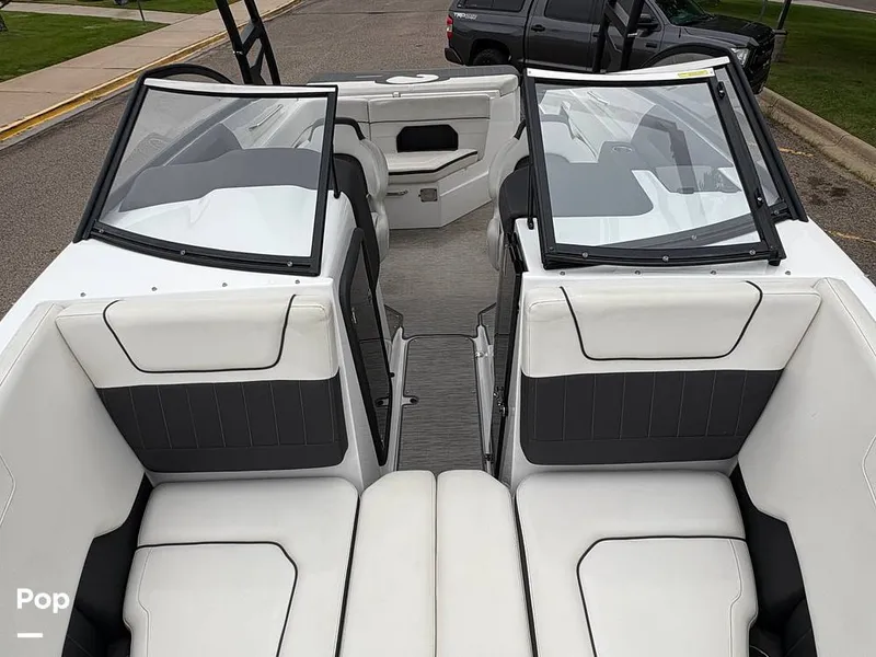 Slide: The Image of Rinker Q5 2018 - 15853111