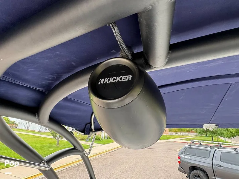 Slide: The Image of Rinker Q5 2018 - 15853118